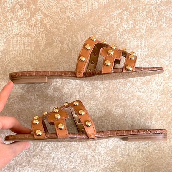 Brand New Sam Edelman Genuine Leather Sandals Cognac w/ Gold Tone Studs - Picture 12 of 14